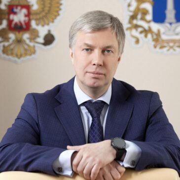 Губернатор Алексей Русских поздравляет жителей Ульяновской области с Новым годом